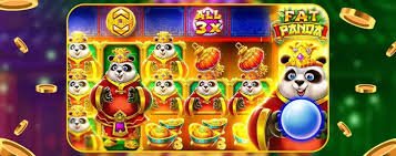 Live casino and slot game sections visible on the 28 ph platform interface